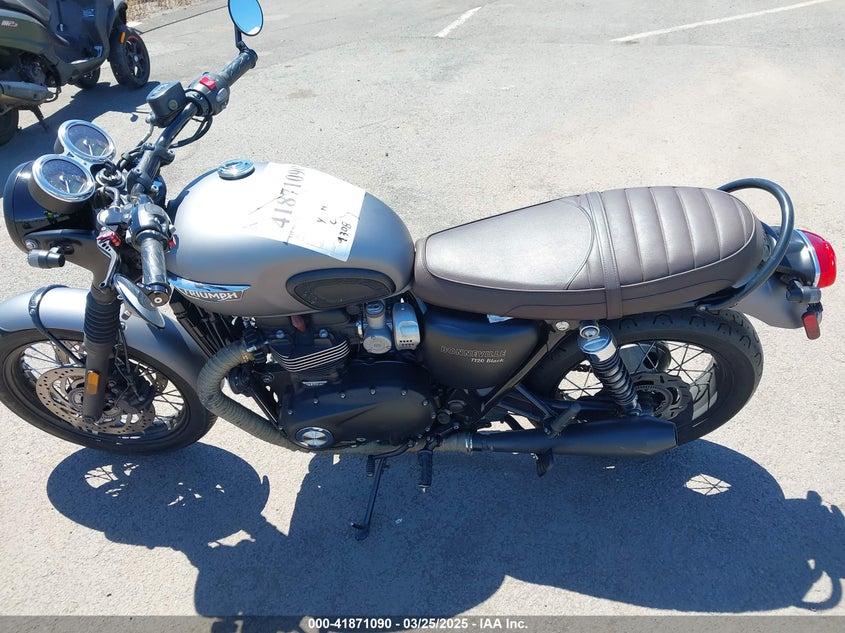 VIN SMTD40HL7HT813965 2017 TRIUMPH MOTORCYCLE BONNEVILLE T120/BLACK