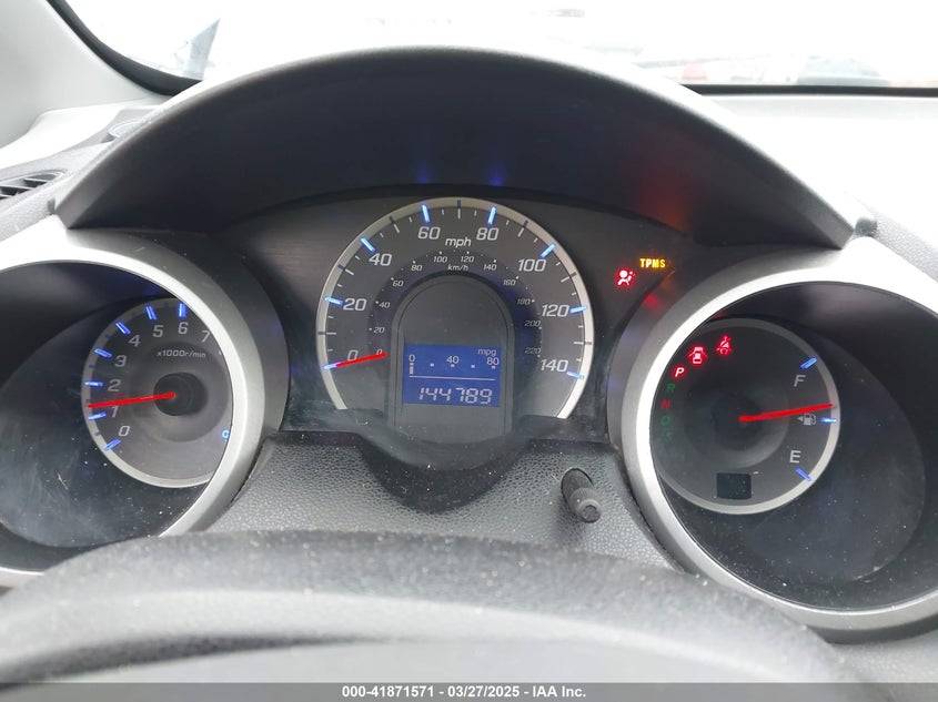 2011 HONDA FIT VIN: JHMGE8H53BC001190