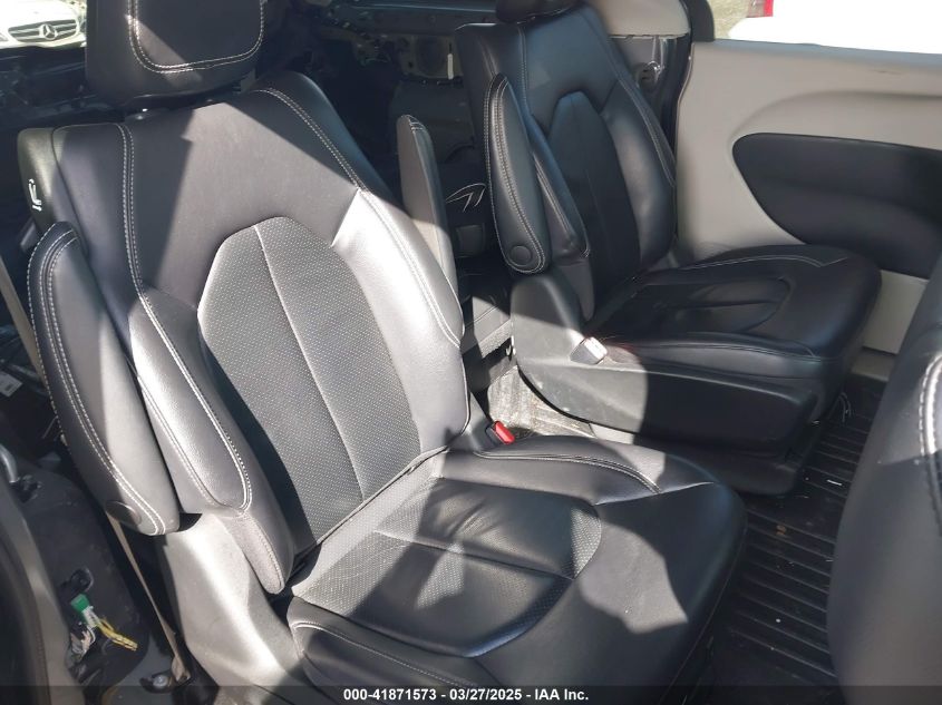 2022 Chrysler Pacifica Hybrid Touring L VIN: 2C4RC1L71NR173598 Lot: 41871573