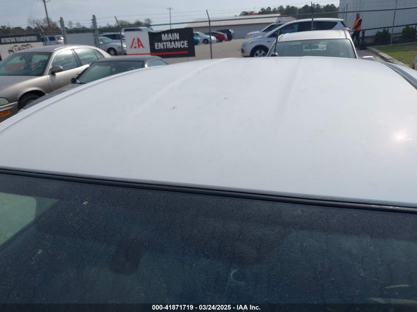 2018 NISSAN VERSA 1.6 SV - 3N1CN7APXJL885026