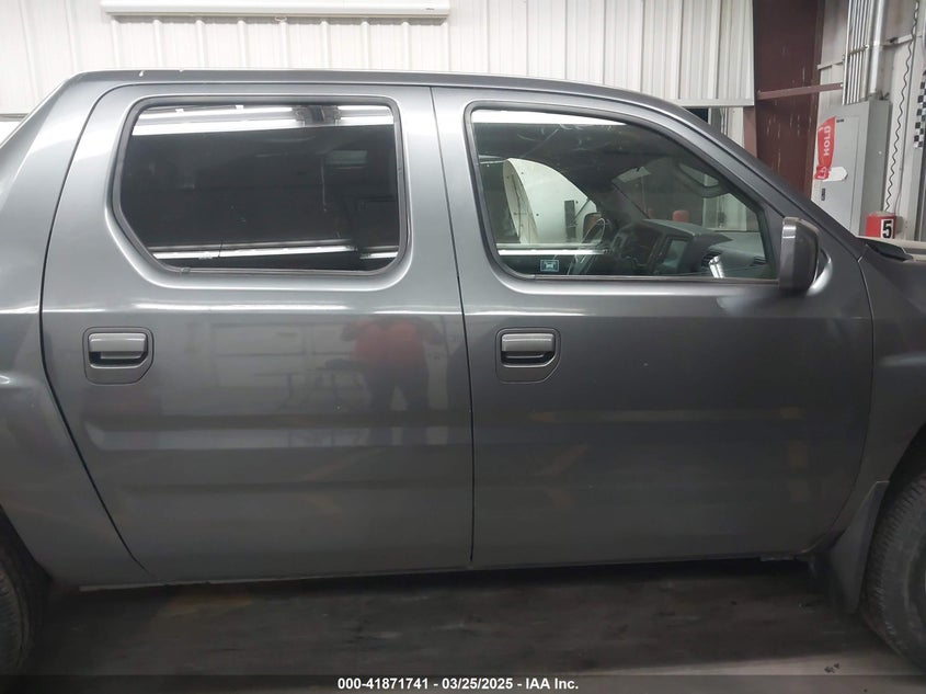 2011 HONDA RIDGELINE VIN: 5FPYK1F57BB004189