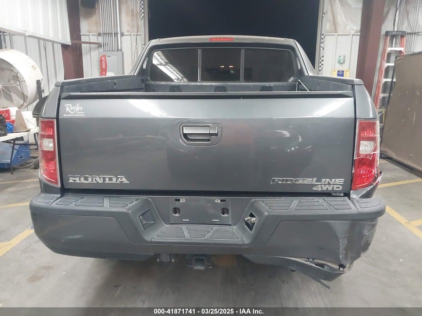 2011 HONDA RIDGELINE VIN: 5FPYK1F57BB004189