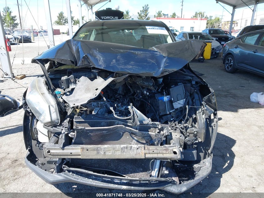 2018 HONDA HR-V VIN: 3CZRU5H34JM705545