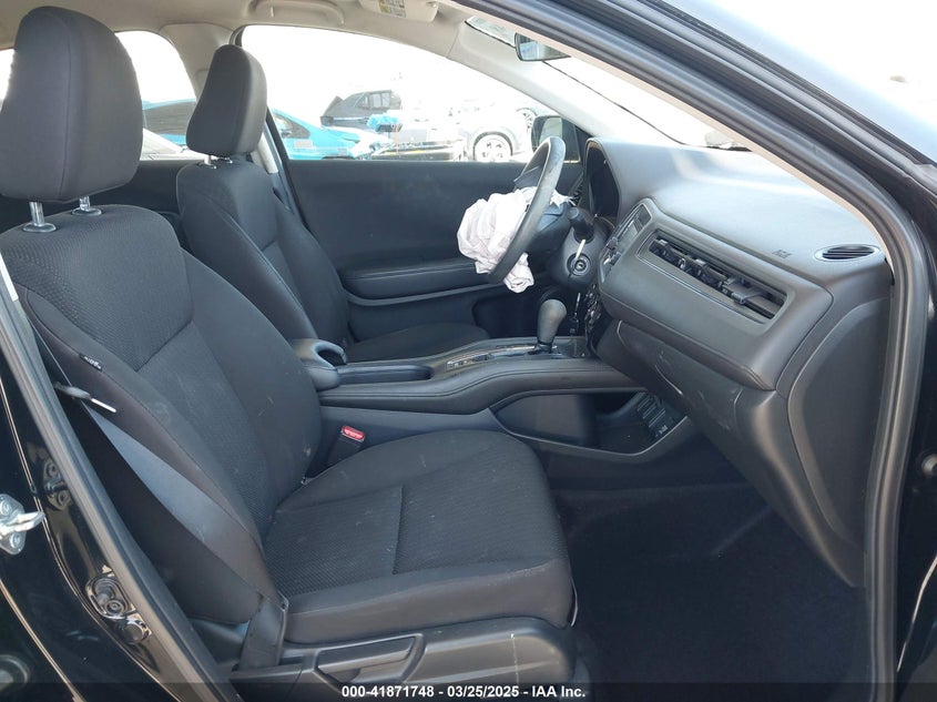 2018 HONDA HR-V VIN: 3CZRU5H34JM705545