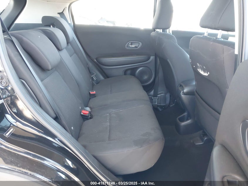 2018 HONDA HR-V VIN: 3CZRU5H34JM705545