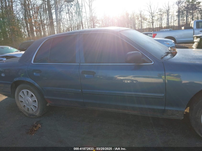 2009 FORD CROWN VICTORIA VIN: 2FAHP71V09X100704