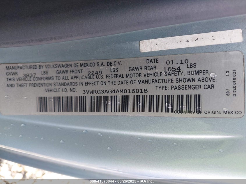 2010 VOLKSWAGEN NEW BEETLE VIN: 3VWRG3AG4AM016018