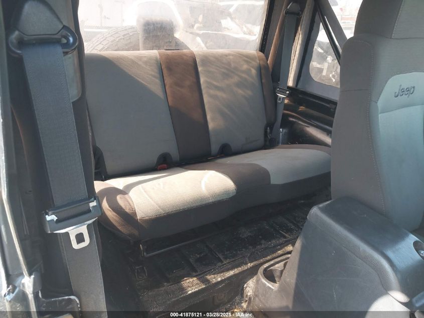 2005 Jeep Wrangler X VIN: 1J4FA39S35P372731 Lot: 41875121