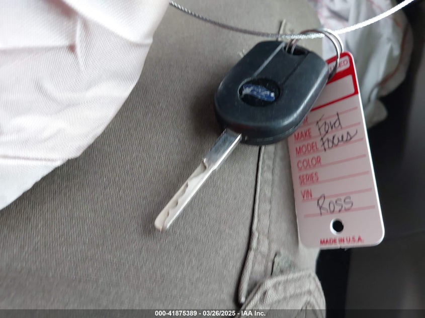 2015 FORD FOCUS SE - 1FADP3K25FL279777