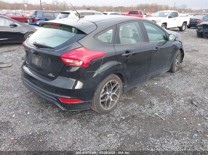 2015 FORD FOCUS SE - 1FADP3K25FL279777