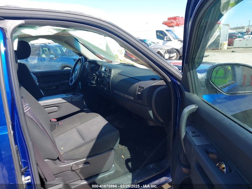 2013 CHEVROLET SILVERADO VIN: 1GCRKSE7XDZ104208