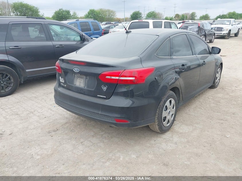 2016 FORD FOCUS VIN: 1FADP3E20GL391206