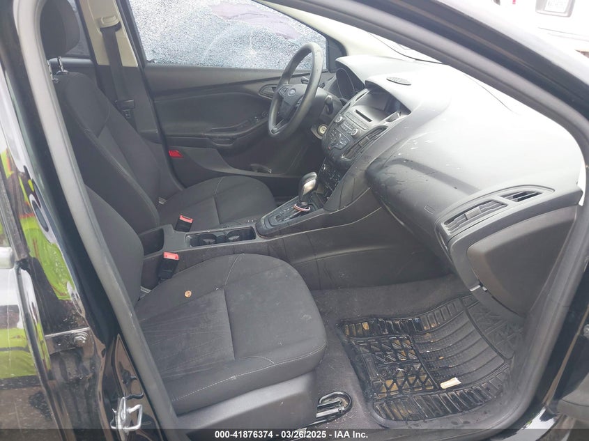 2016 FORD FOCUS VIN: 1FADP3E20GL391206