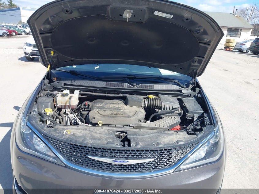 2020 CHRYSLER PACIFICA TOURING L - 2C4RC1BG8LR279643