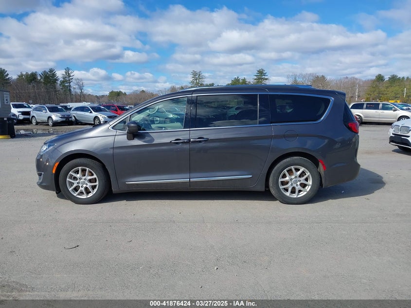 2020 CHRYSLER PACIFICA TOURING L - 2C4RC1BG8LR279643