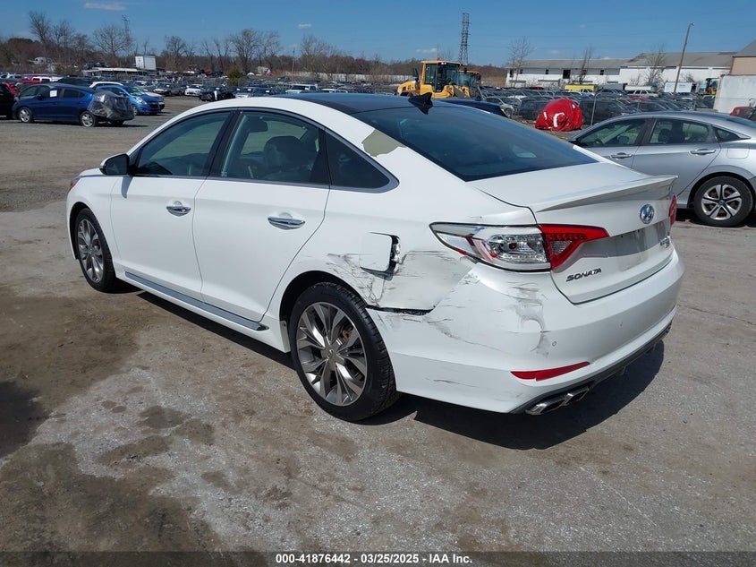 2015 HYUNDAI SONATA VIN: 5NPE34AB4FH116995