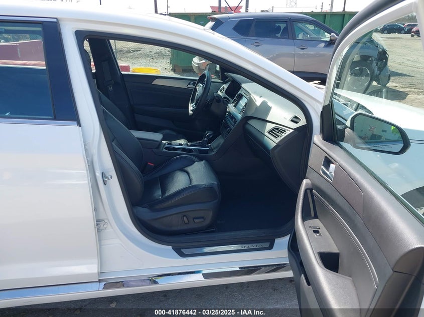 2015 HYUNDAI SONATA VIN: 5NPE34AB4FH116995