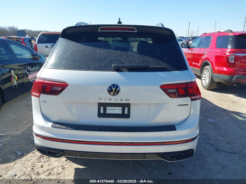 2024 VOLKSWAGEN TIGUAN 2.0T SE R-LINE BLACK - 3VV8B7AX3RM052588