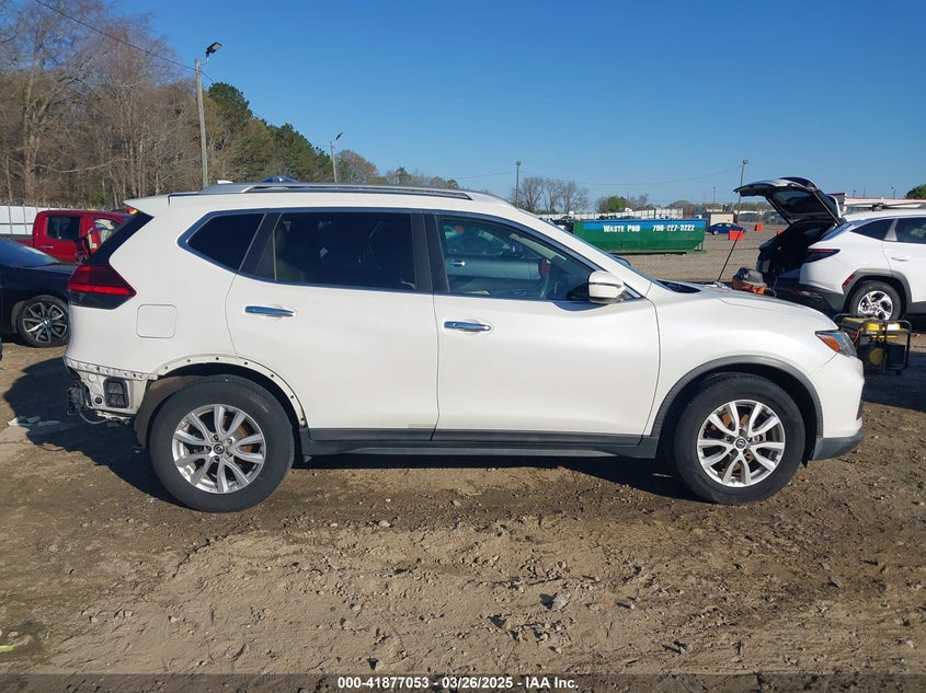 2017 NISSAN ROGUE SV - KNMAT2MT3HP514861