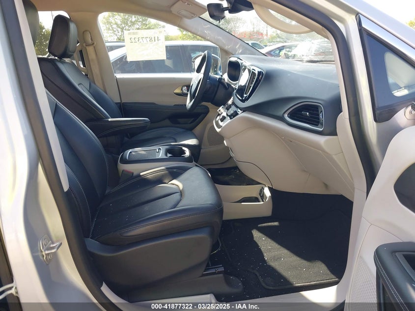 2024 CHRYSLER PACIFICA TOURING L - 2C4RC1BG8RR146065