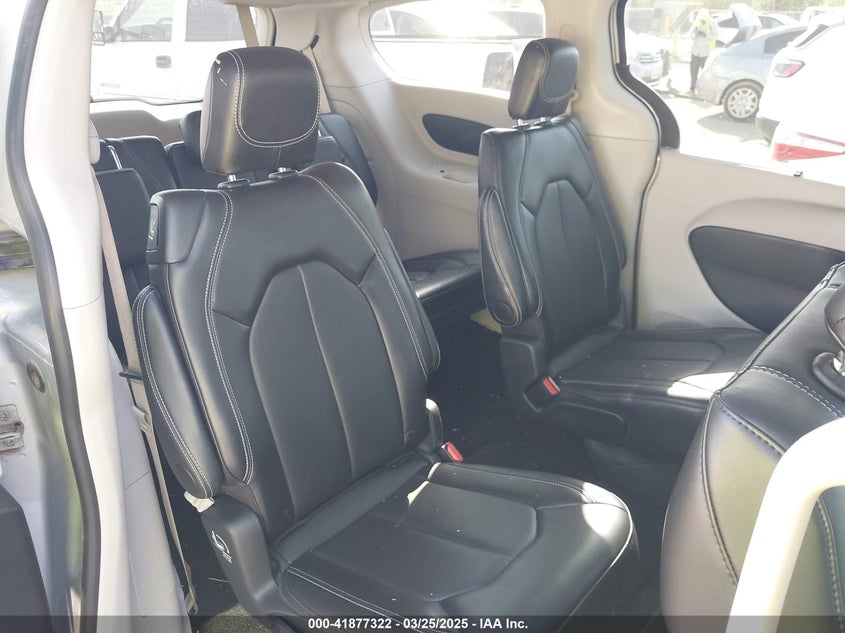 2024 CHRYSLER PACIFICA TOURING L - 2C4RC1BG8RR146065