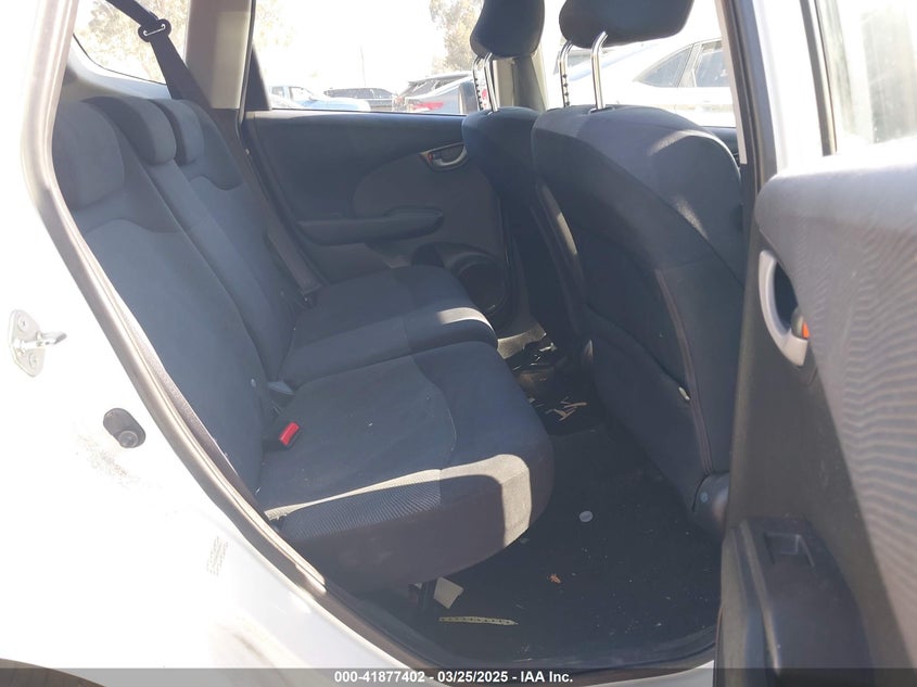 2009 HONDA FIT VIN: JHMGE88679S067041