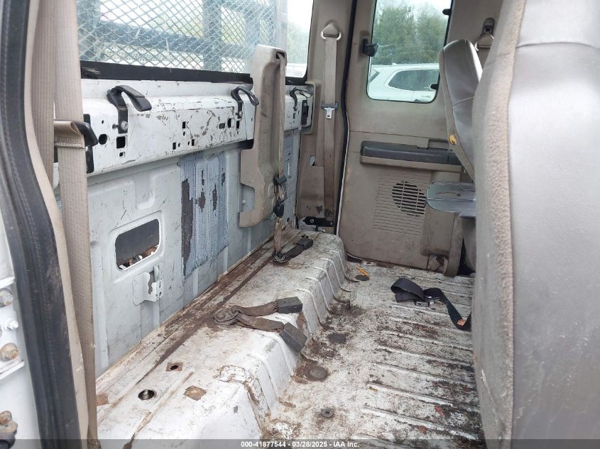 2008 Ford F-350 Chassis Lariat/Xl/Xlt VIN: 1FDWX36Y58EB01145 Lot: 41877544