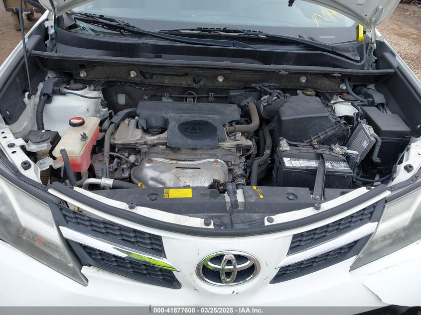 2015 TOYOTA RAV4 LE - JTMZFREV4FJ028496