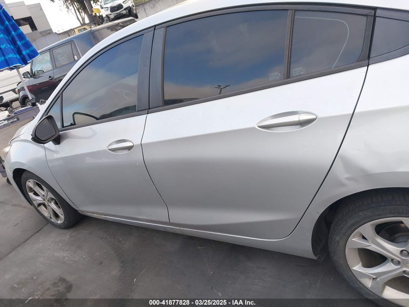 2018 Chevrolet Cruze Ls Auto VIN: 1G1BC5SM2J7178216 Lot: 41877828