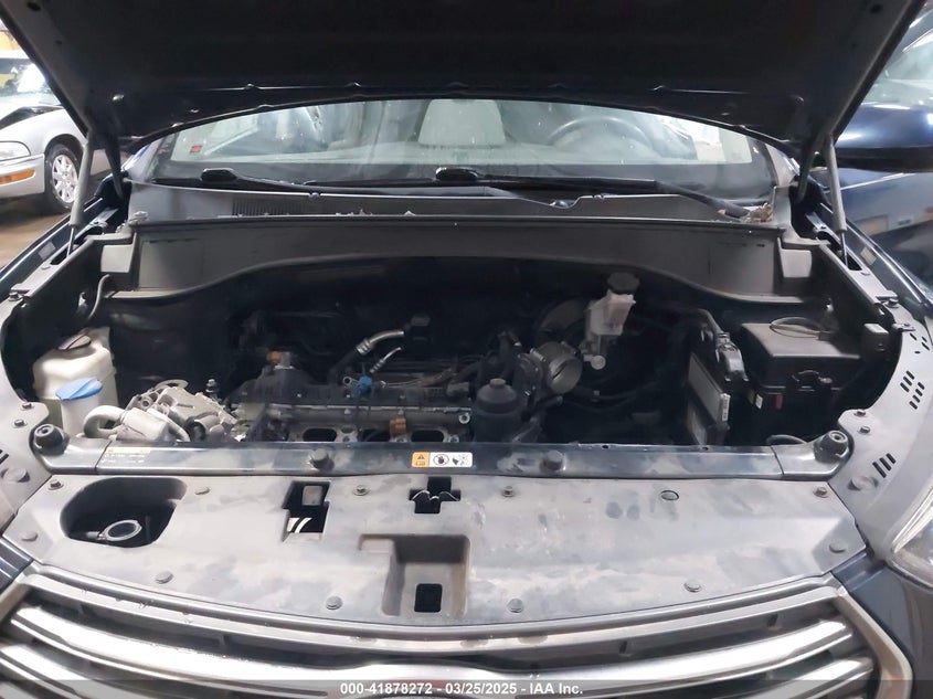 2017 Hyundai Santa Fe Se VIN: KM8SM4HF0HU185633 Lot: 41878272