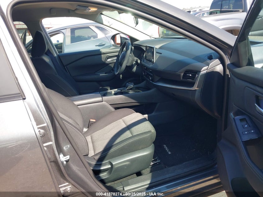 VIN 5N1BT3BA0SC798195 2025 NISSAN ROGUE SV FWD