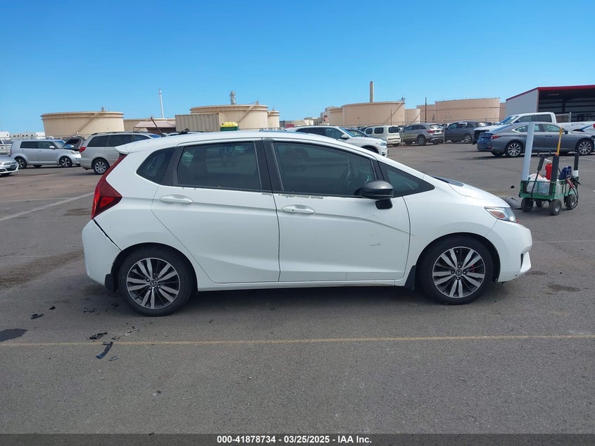 2015 HONDA FIT VIN: 3HGGK5H8XFM753011