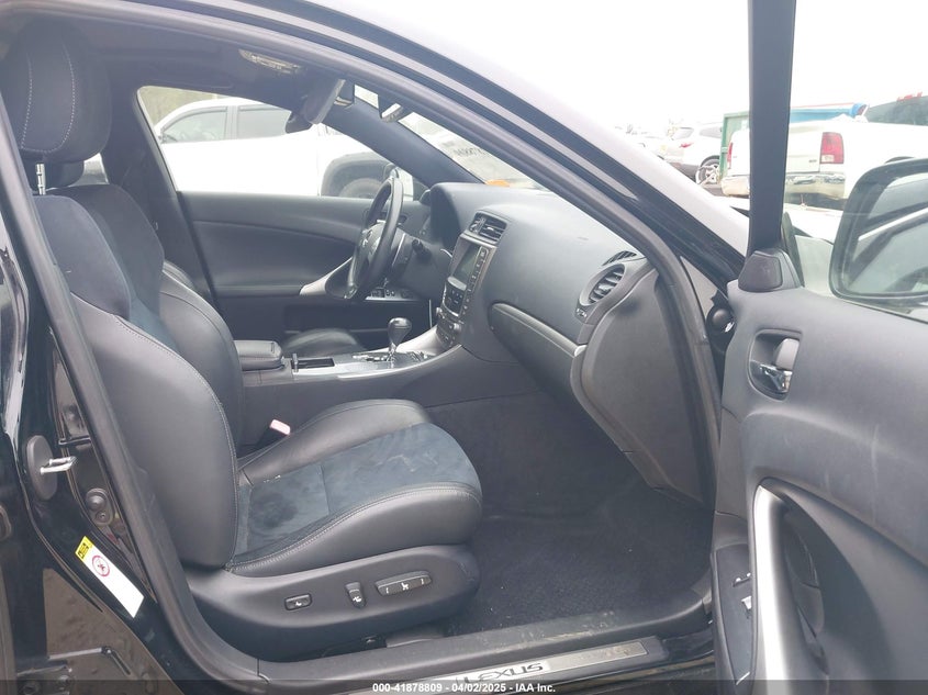 2011 LEXUS IS 250 VIN: JTHBF5C24B5150019