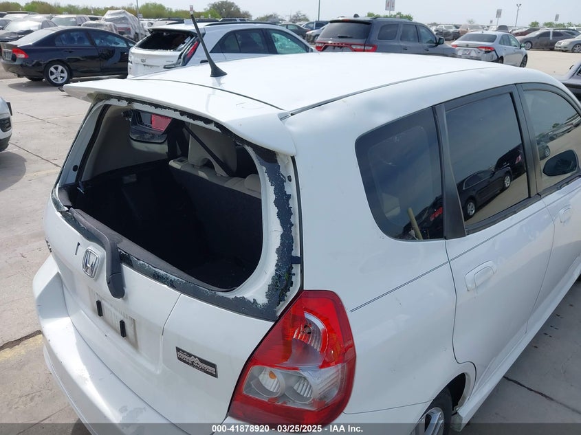 2007 HONDA FIT VIN: JHMGD38647S041001