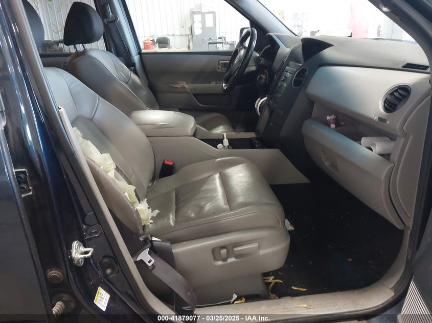 2011 HONDA PILOT VIN: 5FNYF4H54BB043205