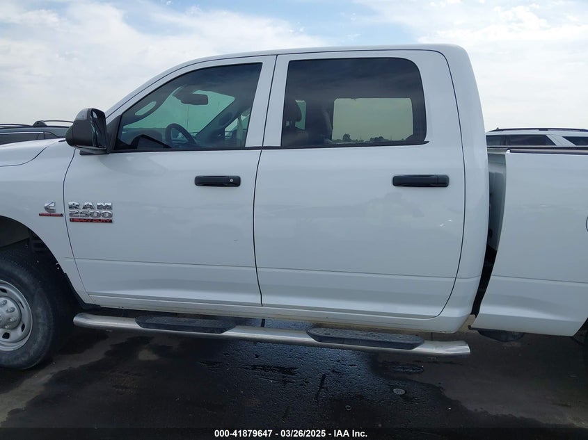2018 RAM 2500 VIN: 3C6UR5CL5JG396845