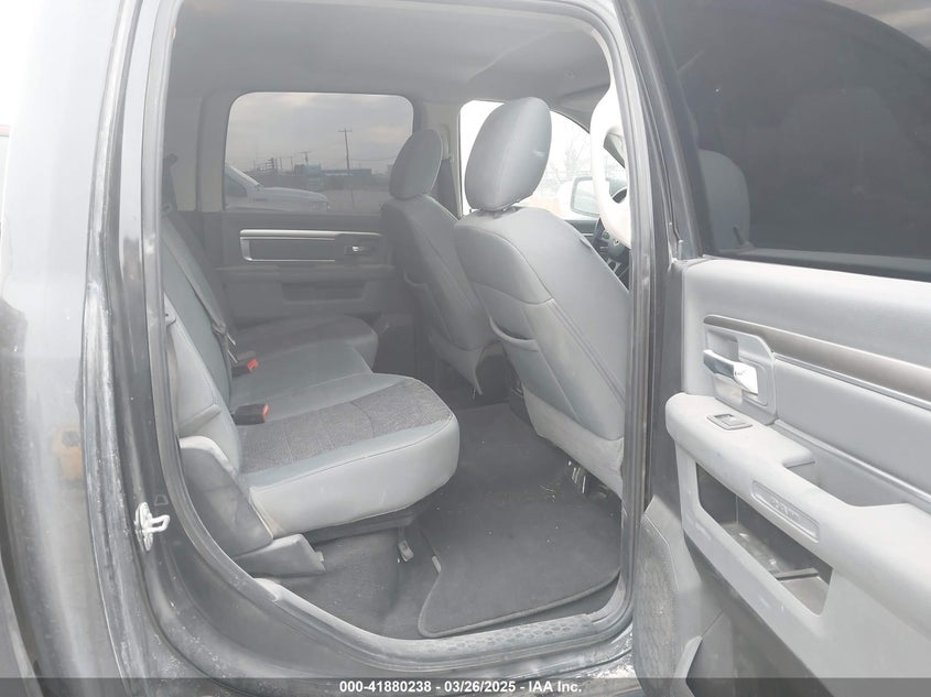 2019 RAM 1500 CLASSIC VIN: 1C6RR7LT1KS535235
