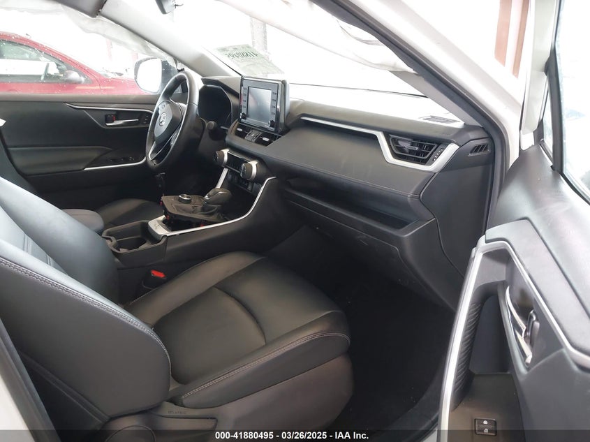 VIN 4T3B6RFV5MU011463 2021 TOYOTA RAV4 HYBRID XLE PREMIUM