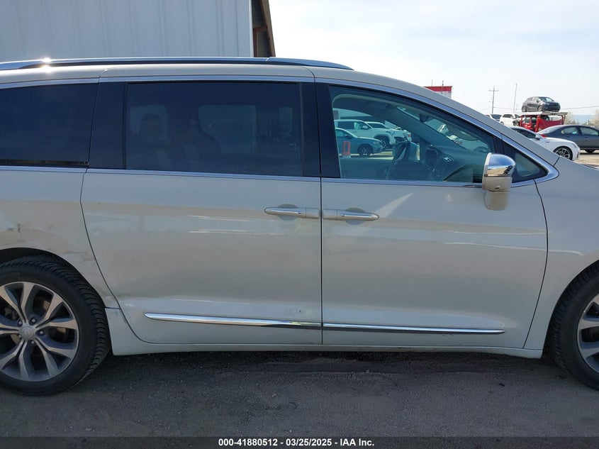 2017 CHRYSLER PACIFICA LIMITED - 2C4RC1GG4HR660745