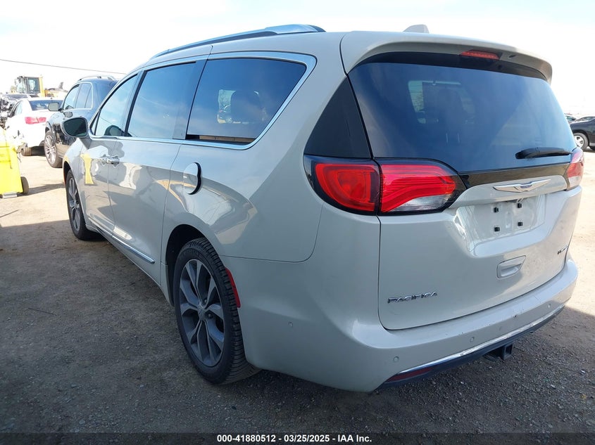 2017 CHRYSLER PACIFICA LIMITED - 2C4RC1GG4HR660745