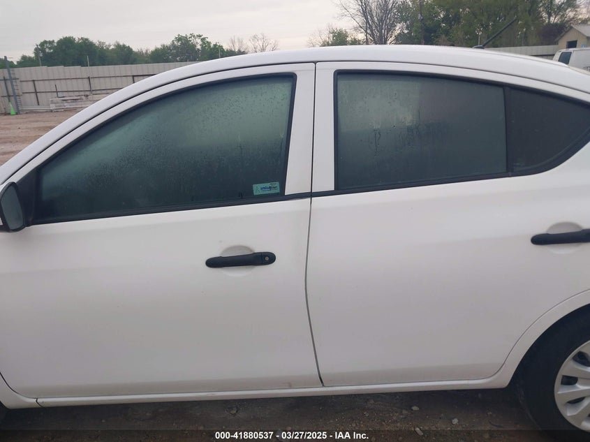 2019 NISSAN VERSA VIN: 3N1CN7AP4KL828256