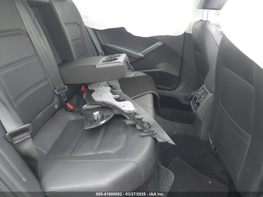 2018 VOLKSWAGEN PASSAT VIN: 1VWBA7A32JC013174