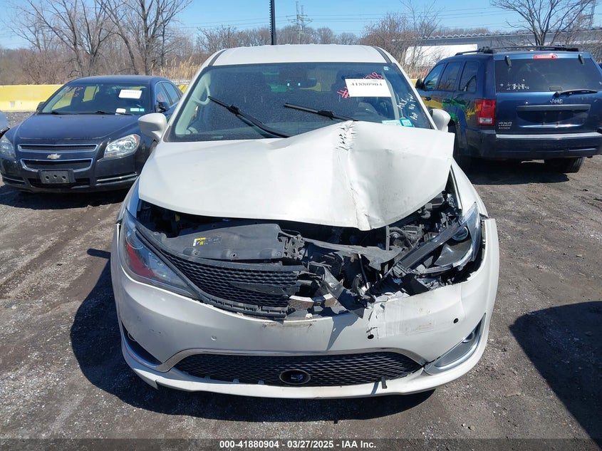 2019 CHRYSLER PACIFICA VIN: 2C4RC1FG4KR604930
