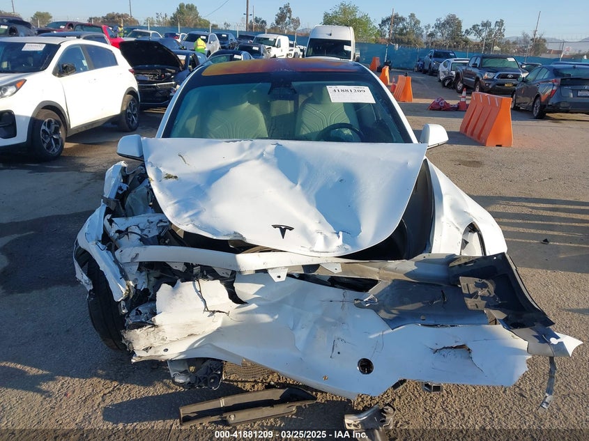 2018 TESLA MODEL 3 VIN: 5YJ3E1EB0JF092440