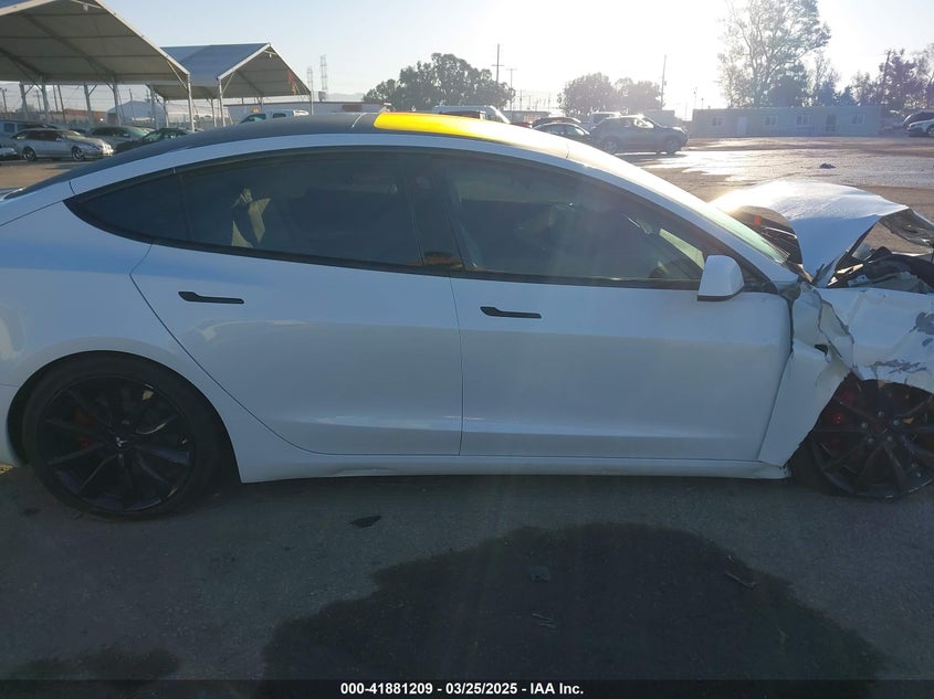 2018 TESLA MODEL 3 VIN: 5YJ3E1EB0JF092440