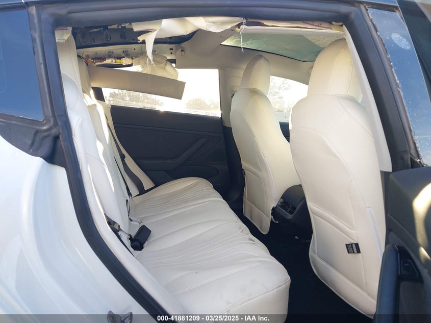 2018 TESLA MODEL 3 VIN: 5YJ3E1EB0JF092440