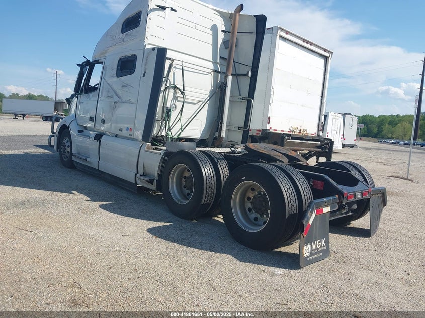 2023 VOLVO VNL TRUCK N/A