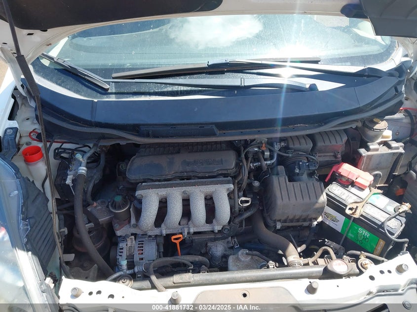 2013 HONDA FIT VIN: JHMGE8H39DC051724