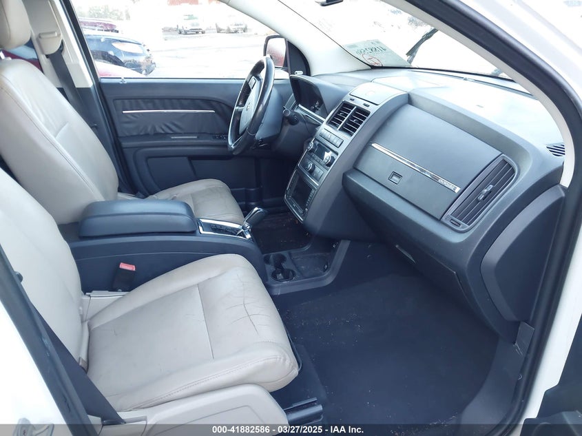 2010 DODGE JOURNEY VIN: 3D4PG9FV3AT227112