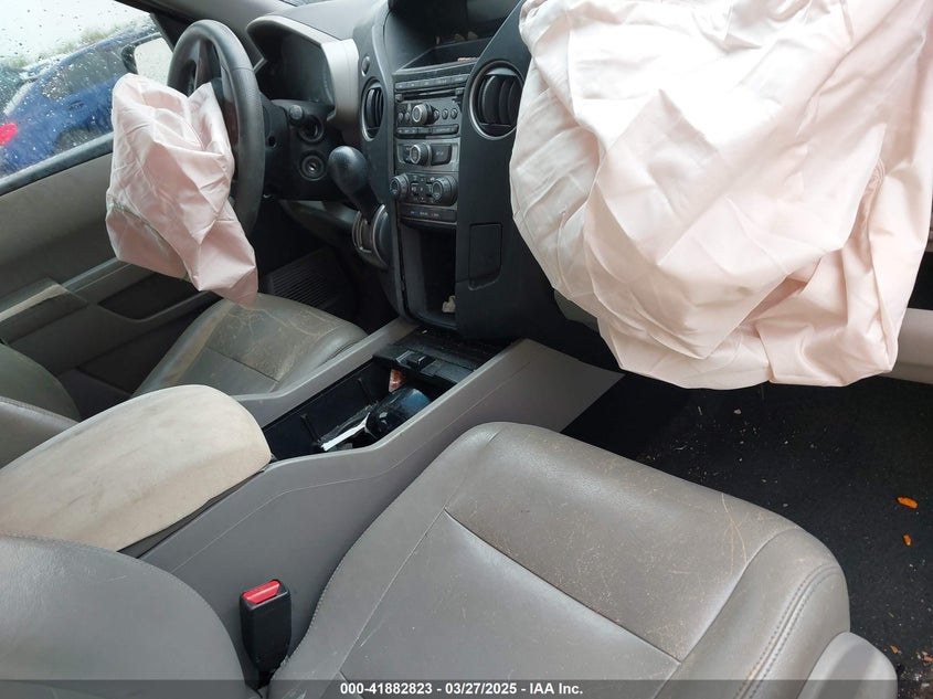 2012 HONDA PILOT VIN: 5FNYF3H4XCB003827